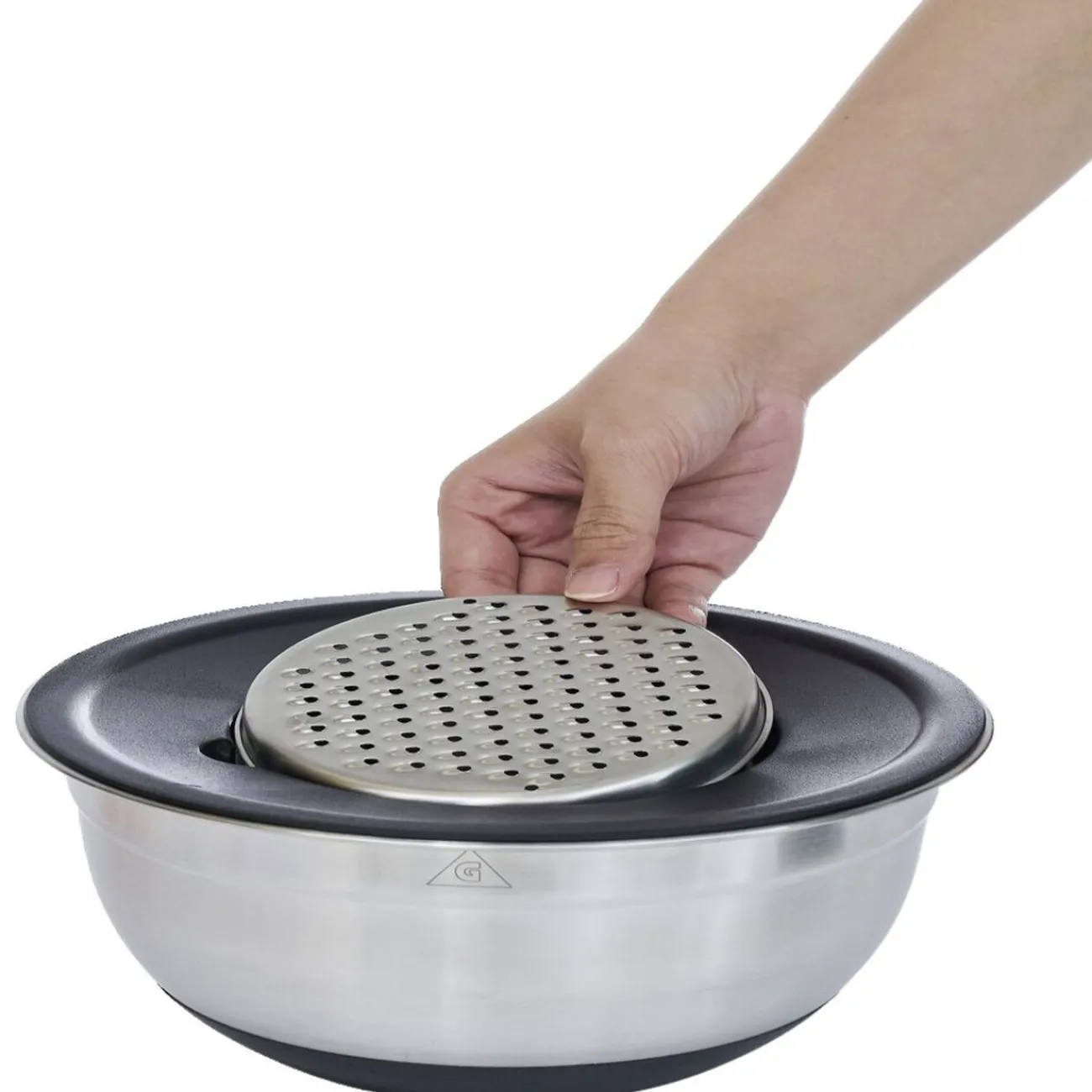 Outlet Bol à mixer inox avec base silicone et 3 râpes Ø22xH11,2cm Préparation Culinaire