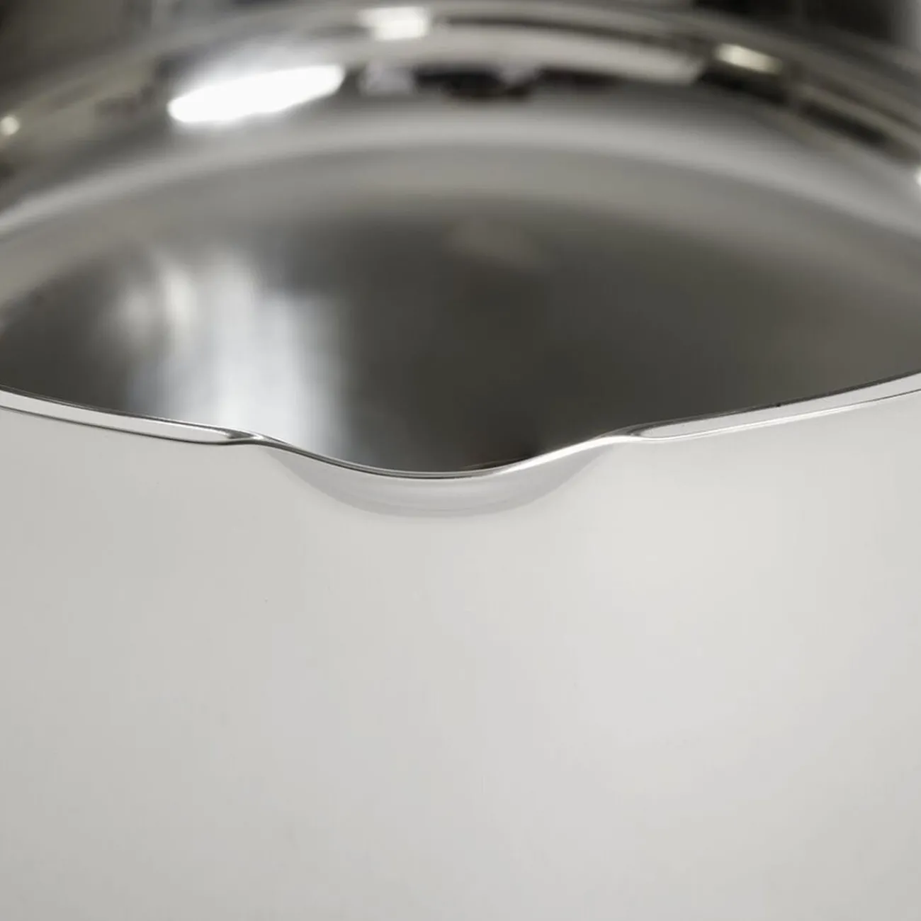 Online Casserole tous feux dont induction inox gris Ø18cm Cuisson