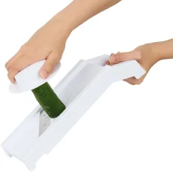 Clearance Mandoline multiusage 4 accessoires inox et plastique blanc Préparation Culinaire