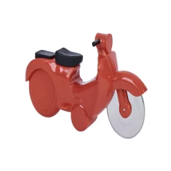 Roulette à pizza forme scooter rouge ou bleu Préparation Culinaire