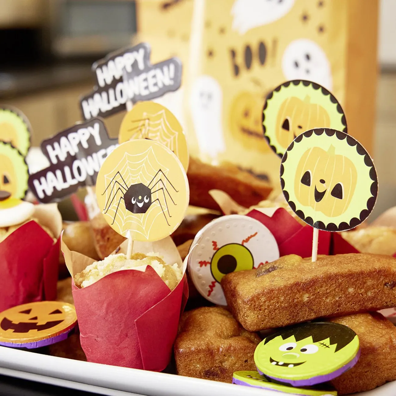 Hot Set de caissettes à muffin + piques décor Halloween - 24 pièces Cuisson