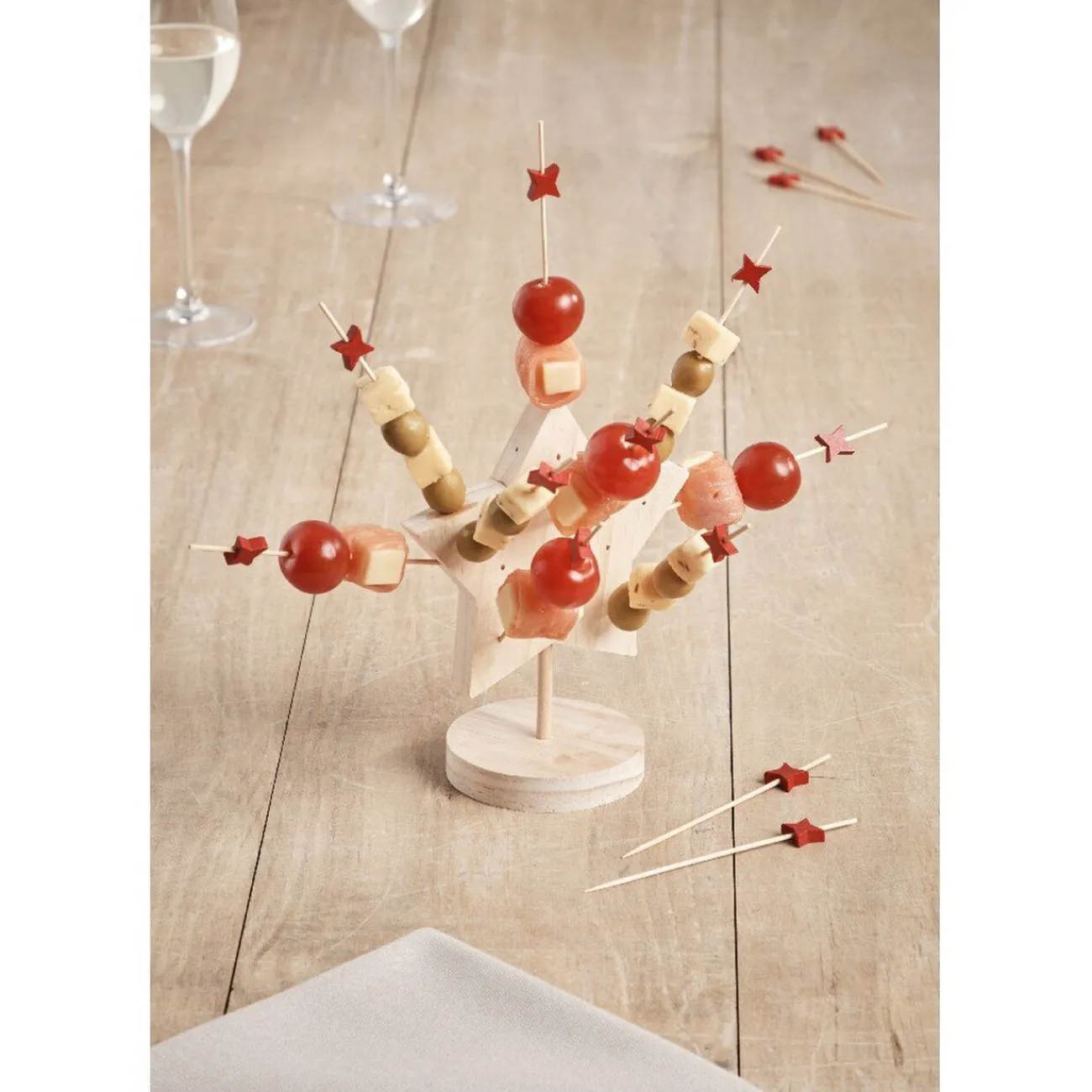 Support forme étoile bois avec 25 piques apéritif|Gifi New